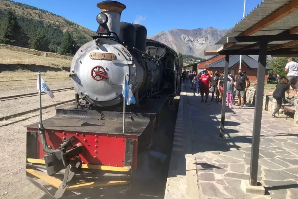Turismo: “La Trochita” anuncia su calendario de salidas para enero y febrero