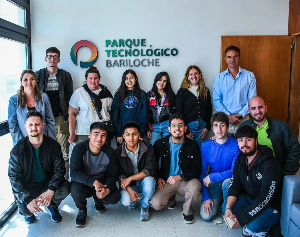 Los ganadores del Space Apps visitaron centros tecnológicos en Bariloche