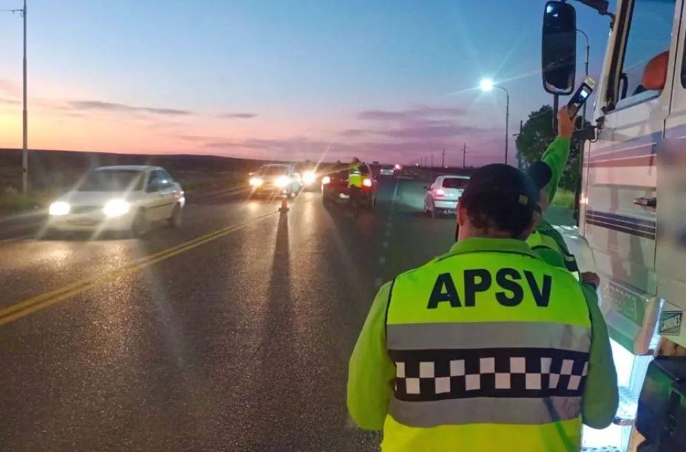 Más de 9.300 vehículos controlados y 73 conductores alcoholizados retirados de la vía pública
