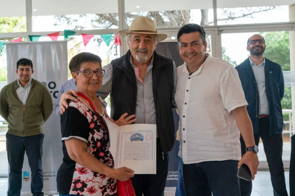El Municipio entregó 37 títulos de propiedad a vecinos de Comodoro Rivadavia