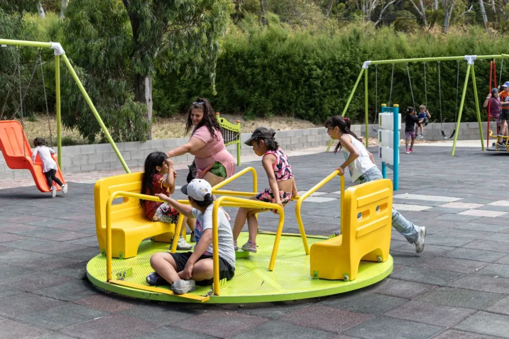 El Municipio realizó el cierre anual del CPB Los Grillitos y la Juegoteca del CPB Don Bosco en el Parque Saavedra¨