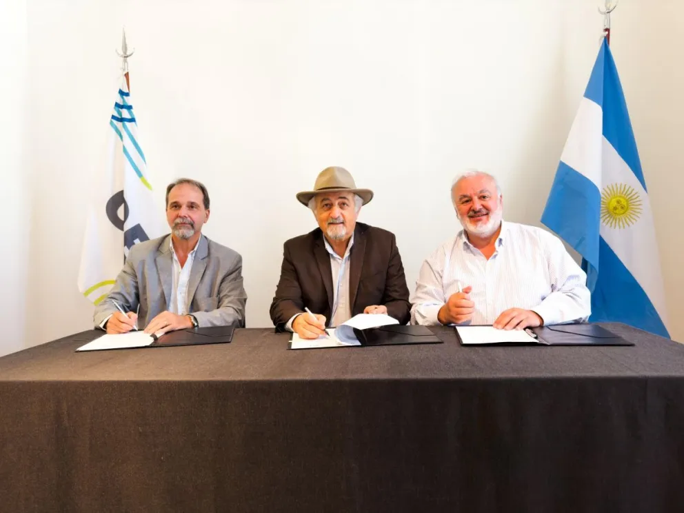 El intendente Macharashvili rubricó convenio marco con la Organización de Estados Iberoamericanos