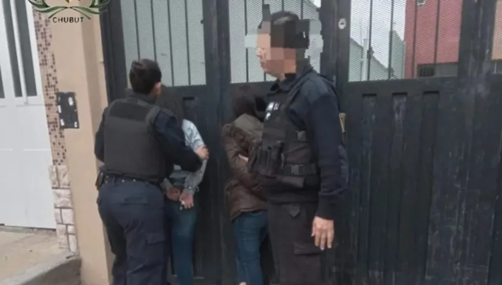 El colmo de un ladrón: quiso asaltar a un transeúnte en la calle y era policía