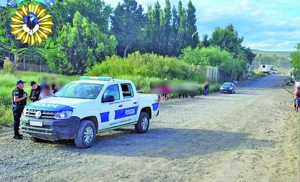 La rápida respuesta de la policía impidió que un ladrón, sorprendido in fraganti, enfrentara un destino mucho más violento.