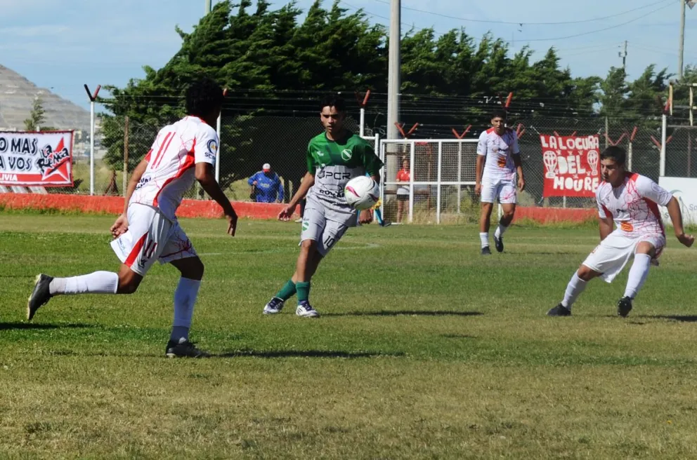 Huracán derrotó con autoridad a Petroquímica