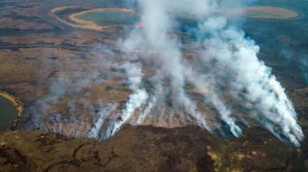 El humo de los incendios en el Delta aumentó el número de infartos