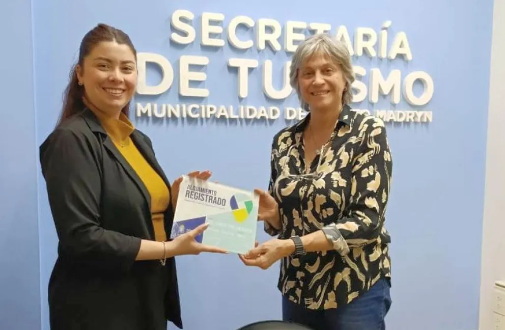Puerto Madryn: Turismo entrega 86 placas a nuevos alojamientos inscriptos y reinscriptos en la ciudad
