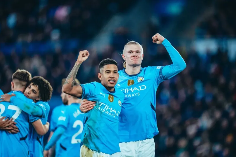 Manchester City rompió su mala racha y derrotó por 2-0 a Leicester City