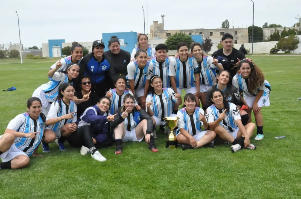 General Saavedra campeón del Zonal “A”