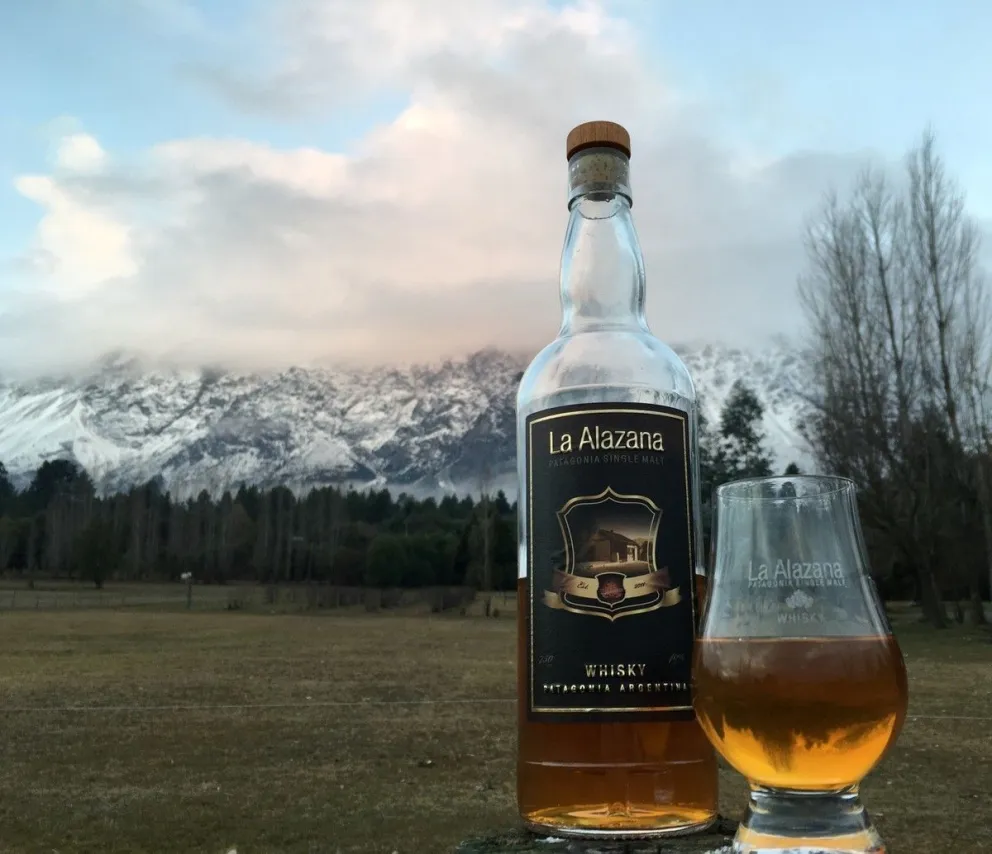 Reconocido whisky chubutense dejó de producirse por falta de agua de vertiente