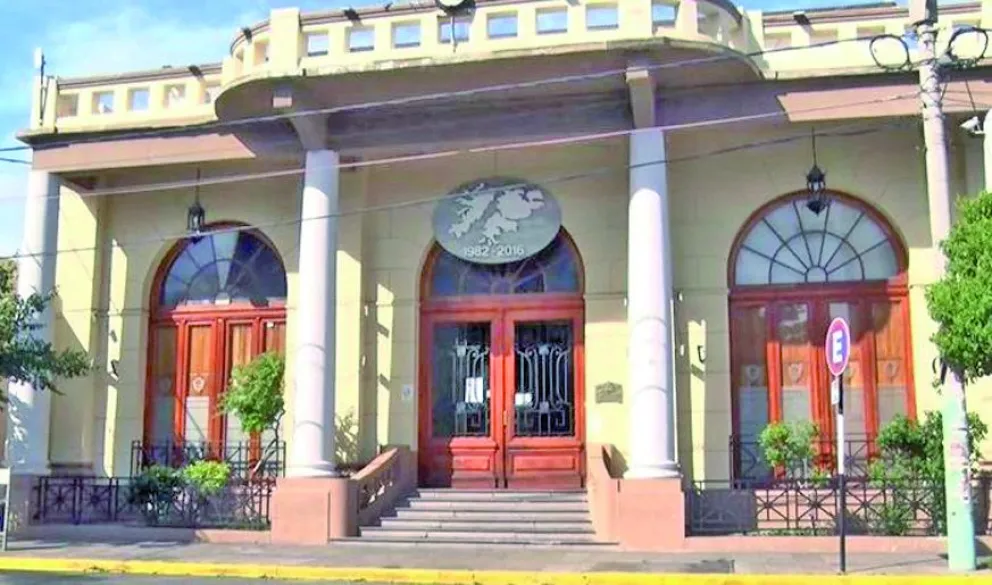 Trelew: los empleados municipales tendrán disponibles sus salarios el miércoles 8