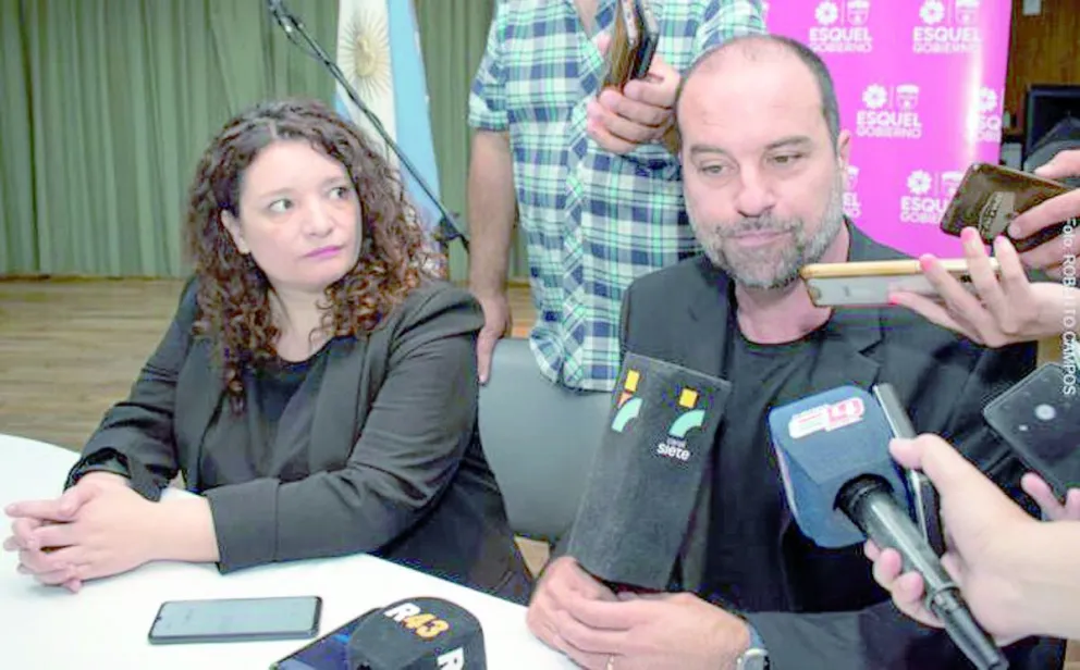 Esquel: Taccetta tomó juramento a nuevos integrantes de su gabinete municipal