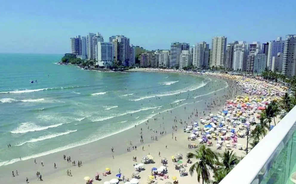Alarma en Brasil: declararon brote de gastroenterocolitis en las playas