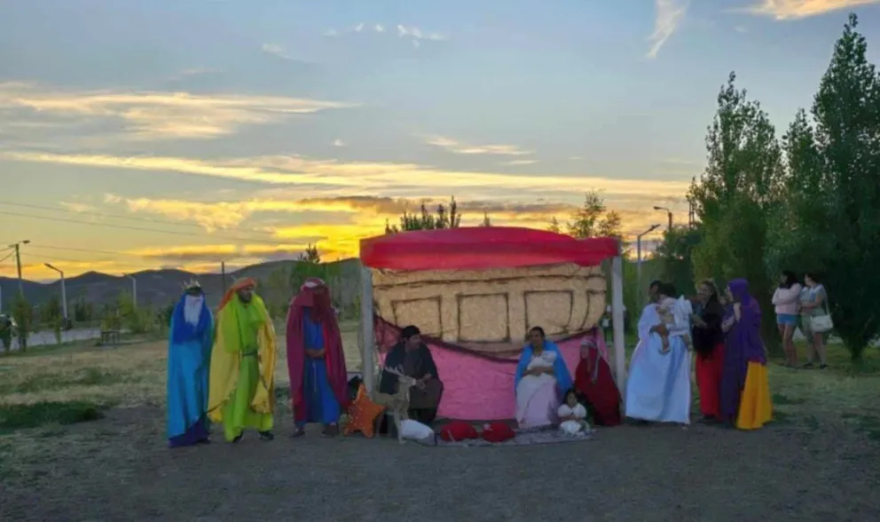 Ciudadela celebró el día de Reyes con un pesebre humano