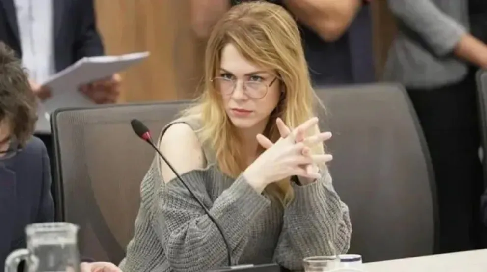 Lilia Lemoine escala la interna por los sueldos del Senado: “Sobame la quena, reina”