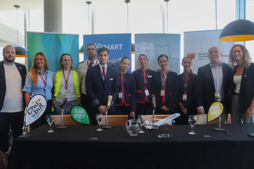 Torres confirmó el regreso de JetSMART a Chubut: "La conectividad es uno de los ejes para el crecimiento y el desarrollo de nuestra provincia