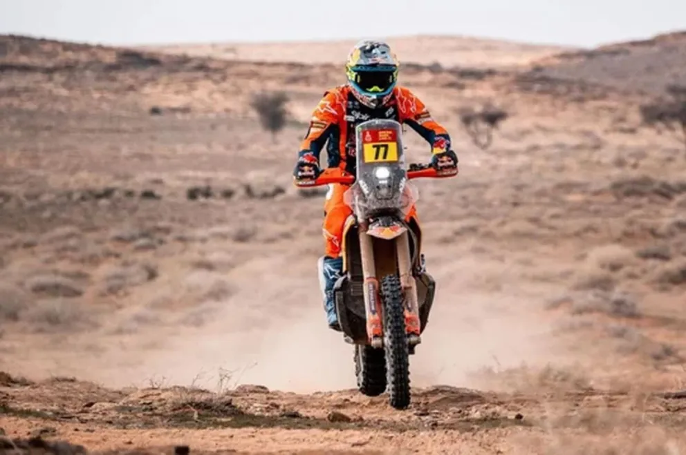 Luciano Benavides gana la quinta etapa del Dakar y se acerca al líder