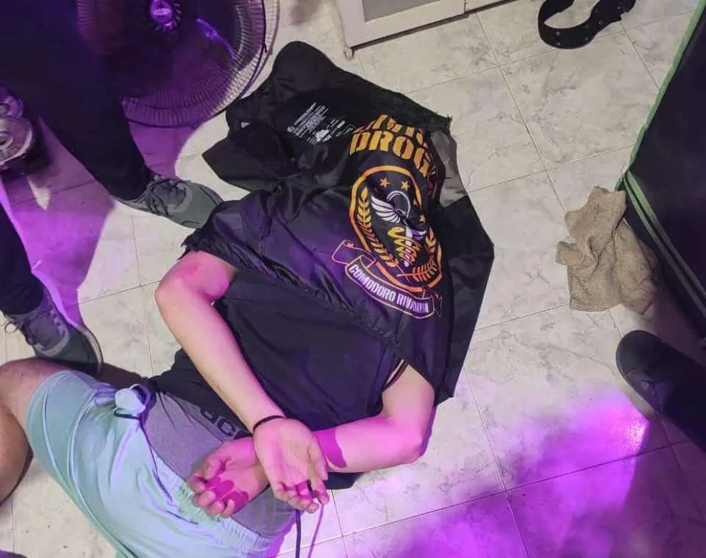 Comodoro: Investigan a un oficial de policía por cultivo y venta de marihuana