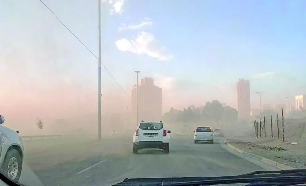 Alerta naranja en Comodoro: mañana las ráfagas podrían superar los 120 km/h