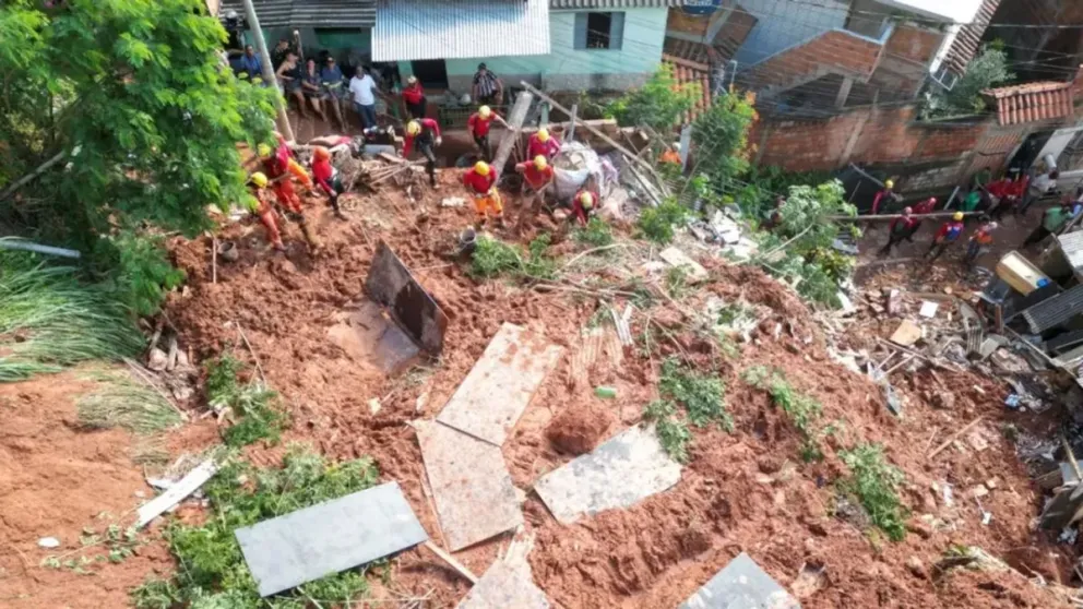 Deslizamiento de tierra en Brasil deja al menos diez muertos y tres desaparecidos