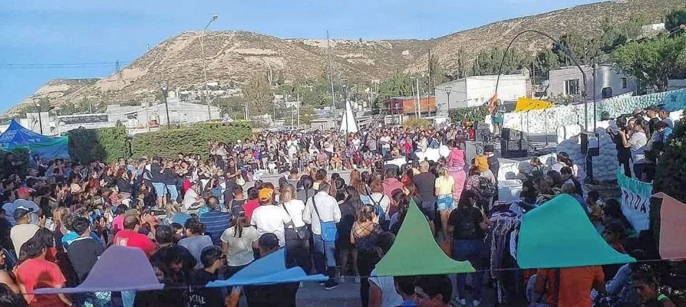 Integrantes de la Vecinal de Laprida piden que se concrete el Festival del Damasco