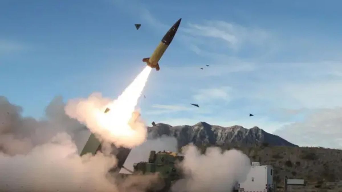 Ucrania realiza su "mayor ataque" contra objetivos rusos a más de 1.000 kilómetros de distancia