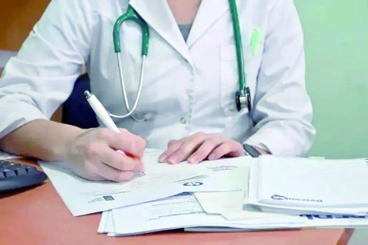 Médicos argentinos podrán ejercer en el extranjero sin recertificar sus títulos