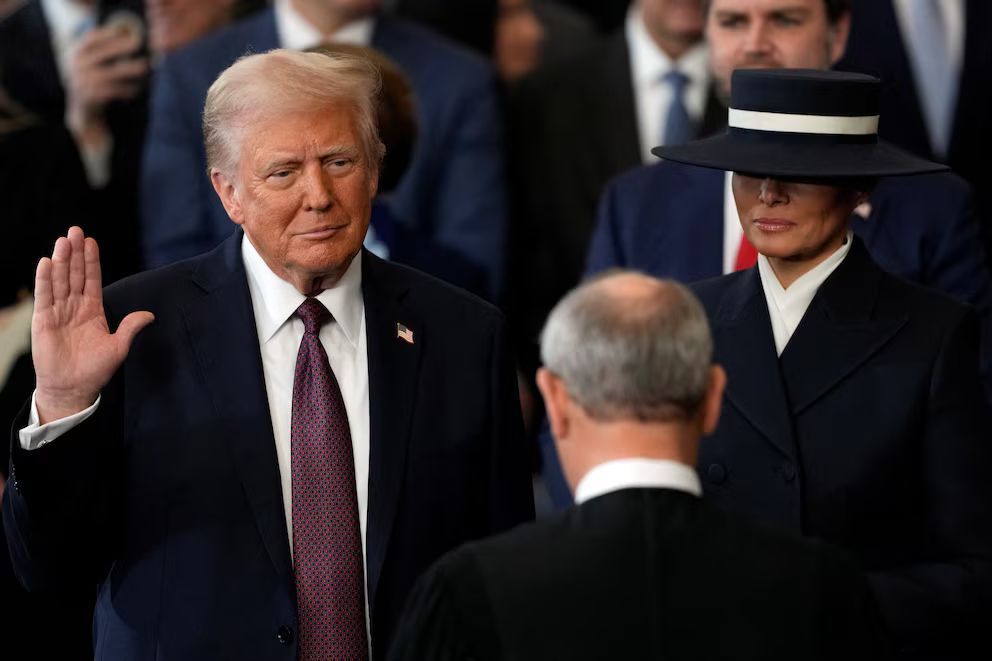 Trump asumió nuevamente como presidente de EE.UU.: “La era de oro comienza ahora”