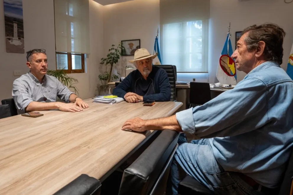 Othar Macharashvili acordó con Petroquímica por la optimización del uso de tierras en Km 8