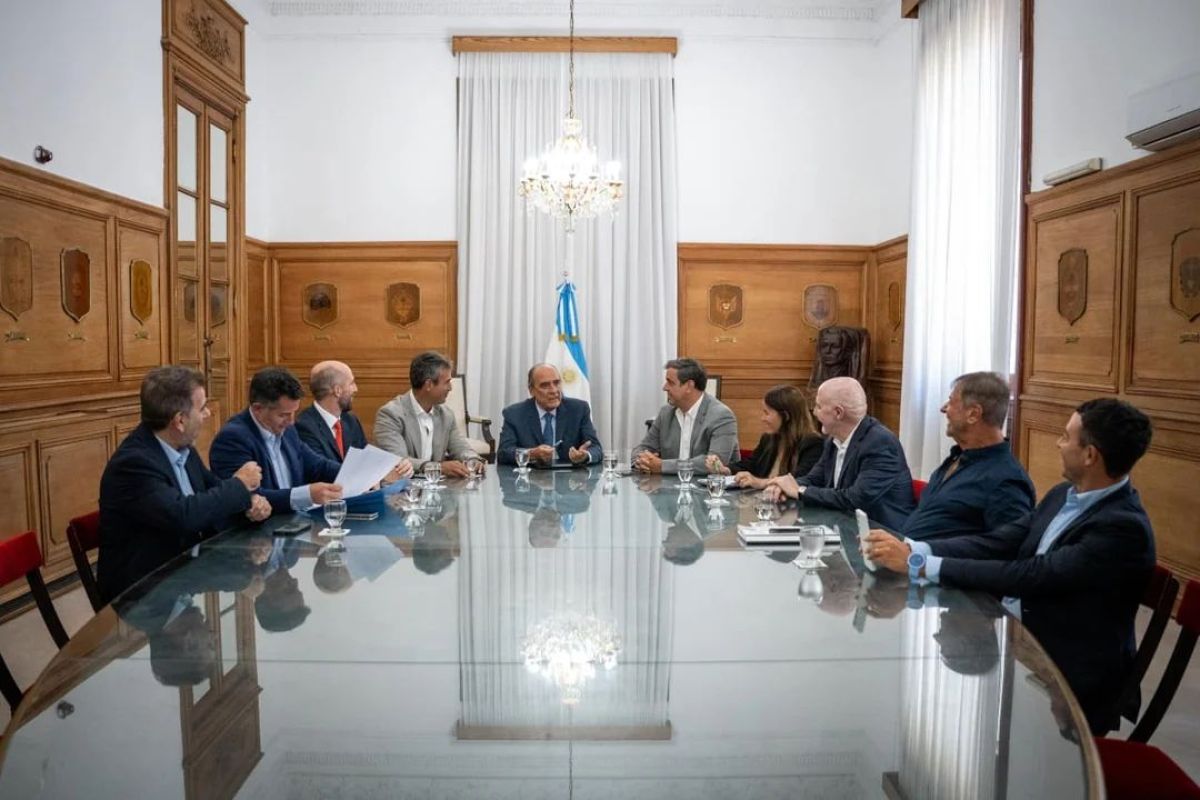 El Gobierno busca aprobar la eliminación de las PASO el 6 de febrero, pero aún persisten desacuerdos