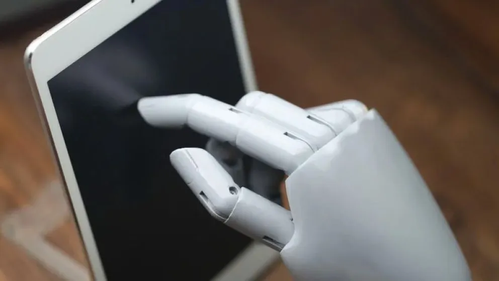 La nueva revolución de la Inteligencia Artificial: tu celular va a cambiar para siempre