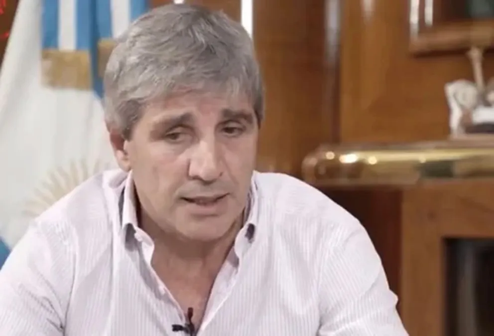 Caputo descartó la salida del cepo cambiario a corto plazo