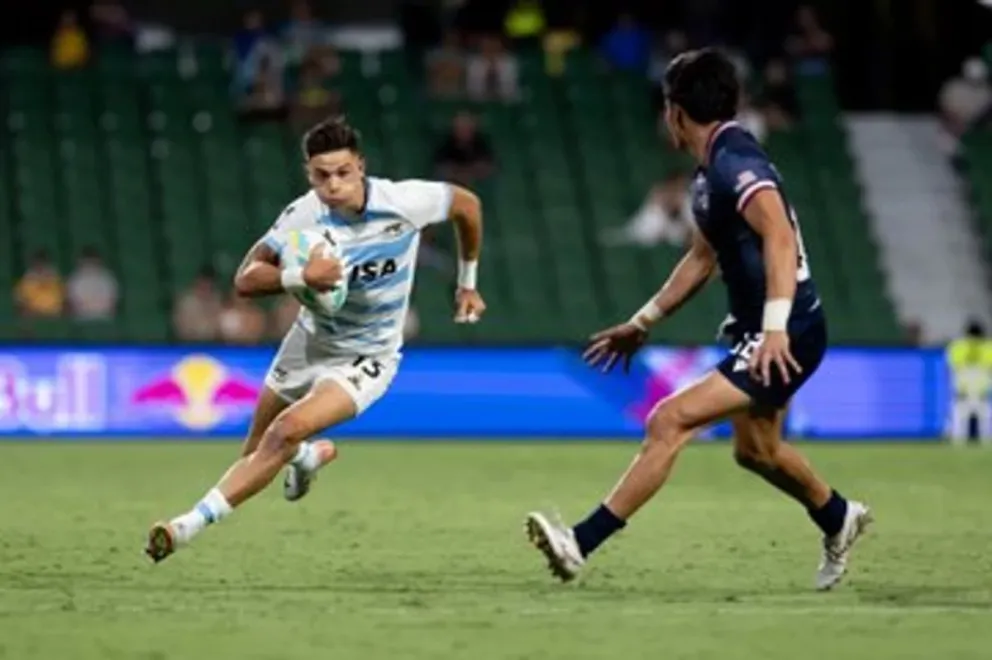 Los Pumas 7s arrancaron el Circuito Mundial en Perth con una victoria y una derrota