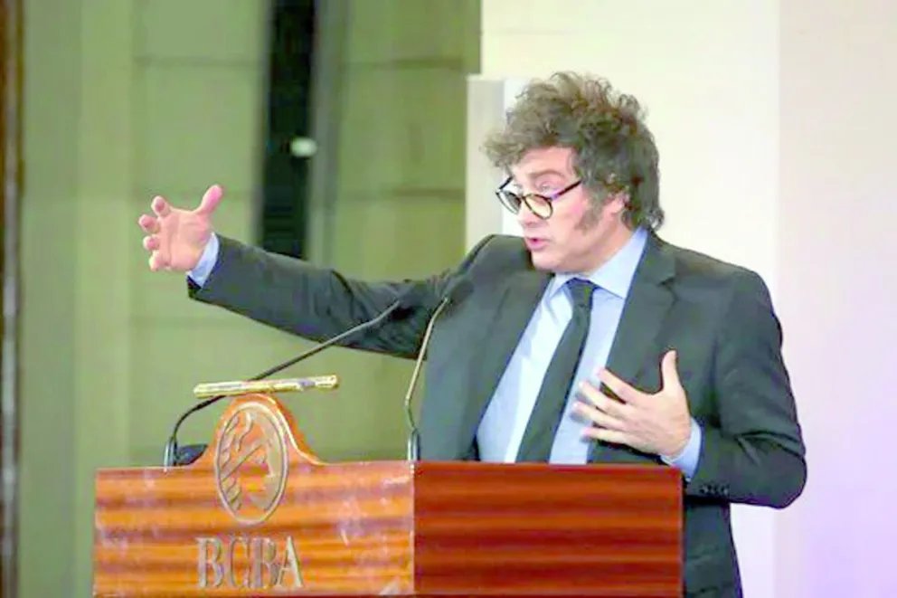 Javier Milei aseguró que el cepo cambiario es un “mamarracho que se termina este año de una vez por todas”