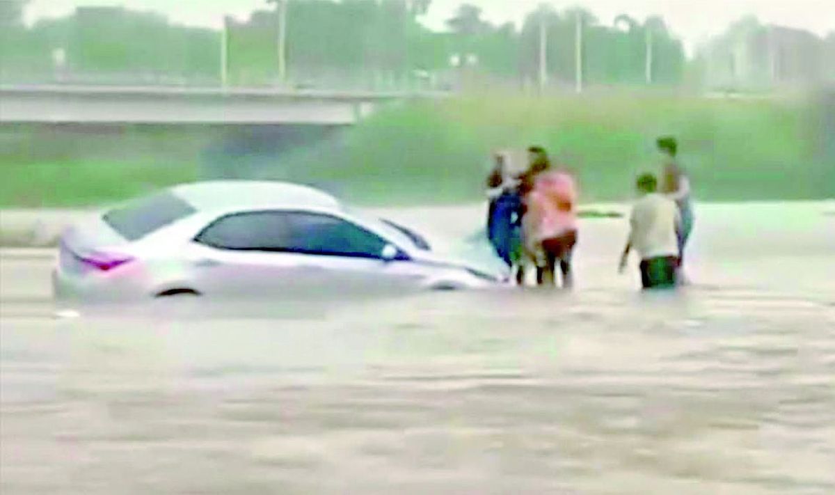 Termas de Río Hondo bajo agua tras un violento temporal