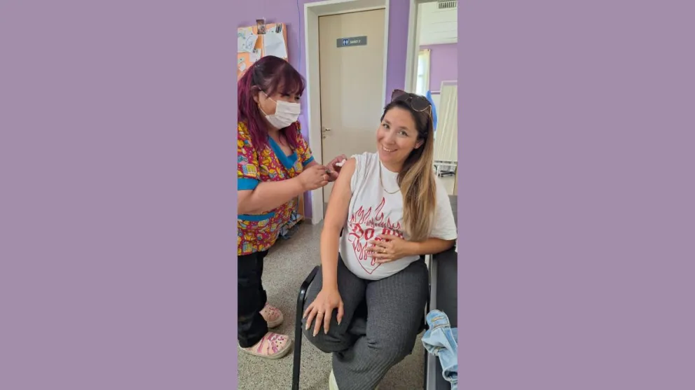Durante este 2025 más de 200 embarazadas de Chubut se aplicaron la vacuna para proteger a sus bebés de la Bronquiolitis y la Neumonía