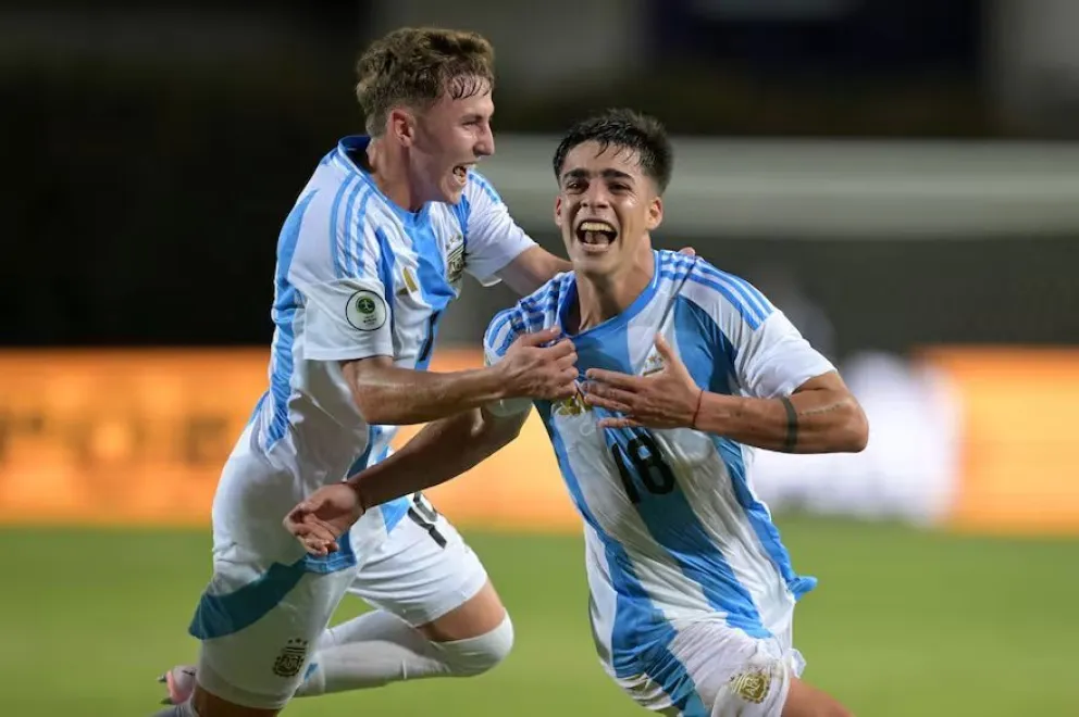 La Selección argentina Sub 20 encontró el triunfo ante Bolivia cerca del final y quedó a un paso de clasificar