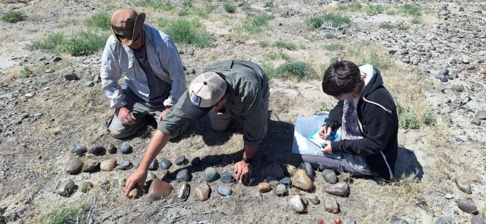 Nuevos hallazgos arqueológicos del CENPAT en la zona de los lagos Musters y Colhué Huapi