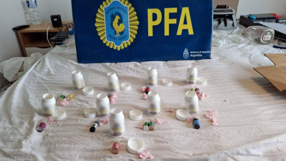 La Policía Federal Argentina secuestró gran cantidad de drogas de diseño y de reactivos químicos para la detección de fetanilo
