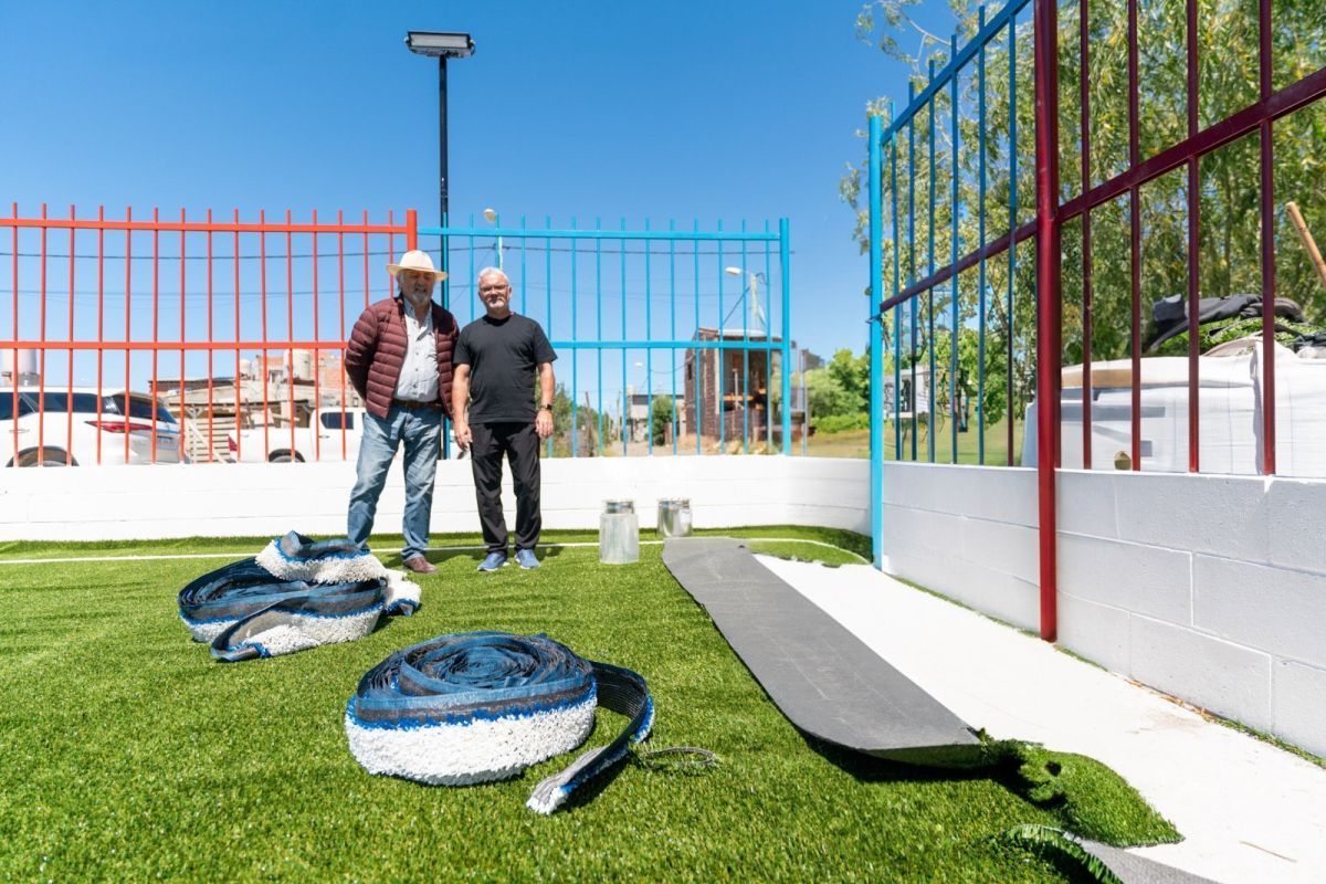 El intendente supervisó los avances de obra en el Playón Mujica de Km.8