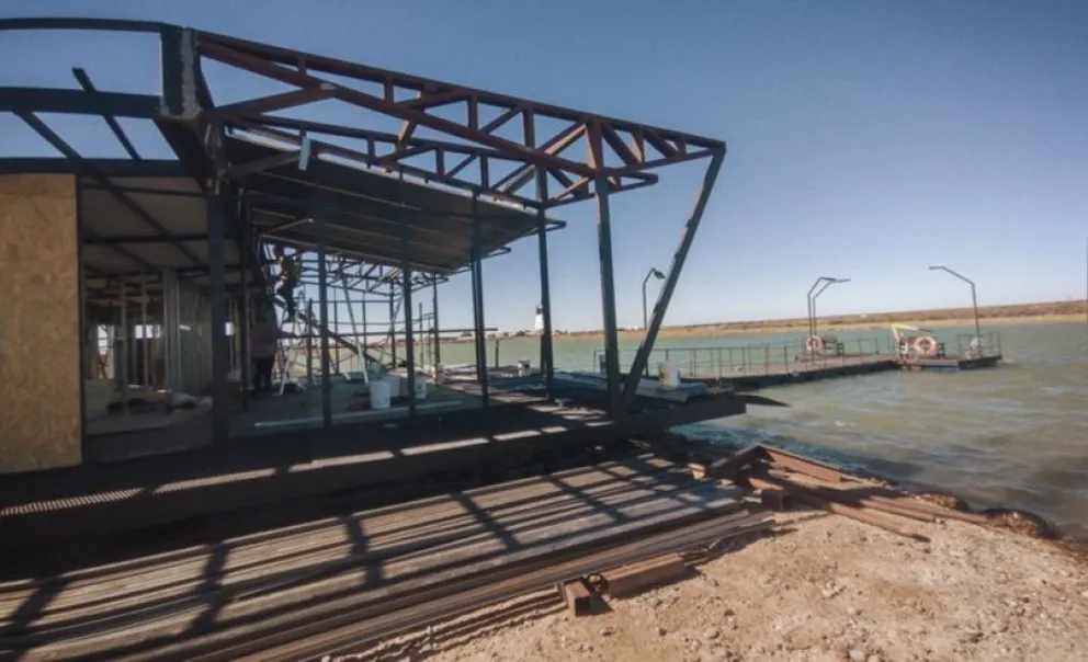 Rawson: La esperada inauguración del muelle flotante en El Elsa se realizará en febrero