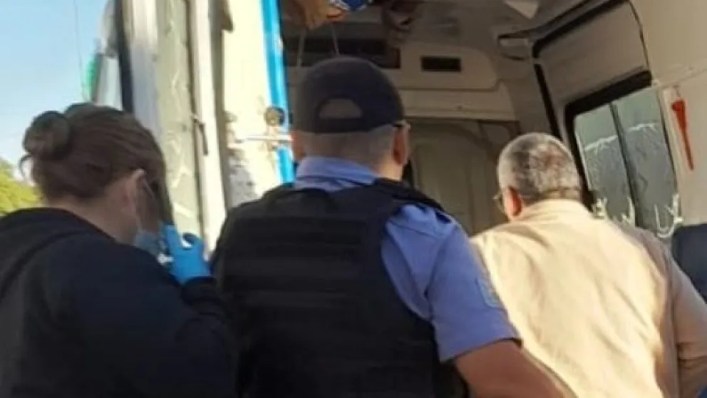 Un muerto y otros dos apuñalados tras violenta pelea a cuchillazos en barrio Sarmiento