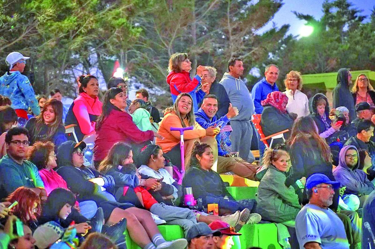 Playa Unión: Más de 8.000 personas disfrutaron de la 8ª Edición de la Fiesta del Langostino