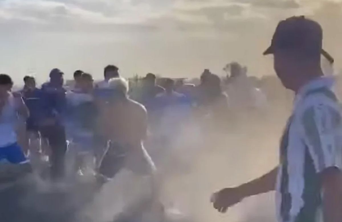 Batalla campal en un torneo de fútbol barrial en Trelew
