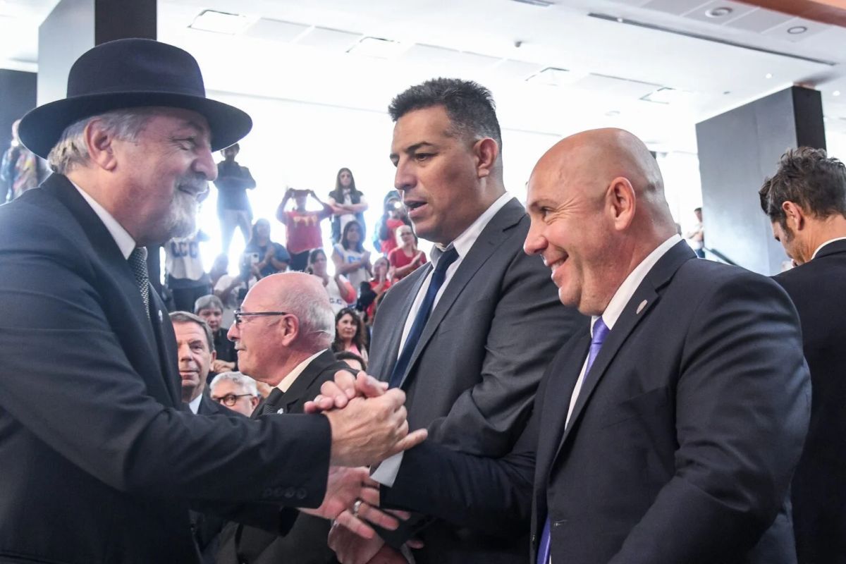 Macharashvili acompañó a Gustavo Sastre en la apertura de sesiones del Concejo Deliberante de Puerto Madryn