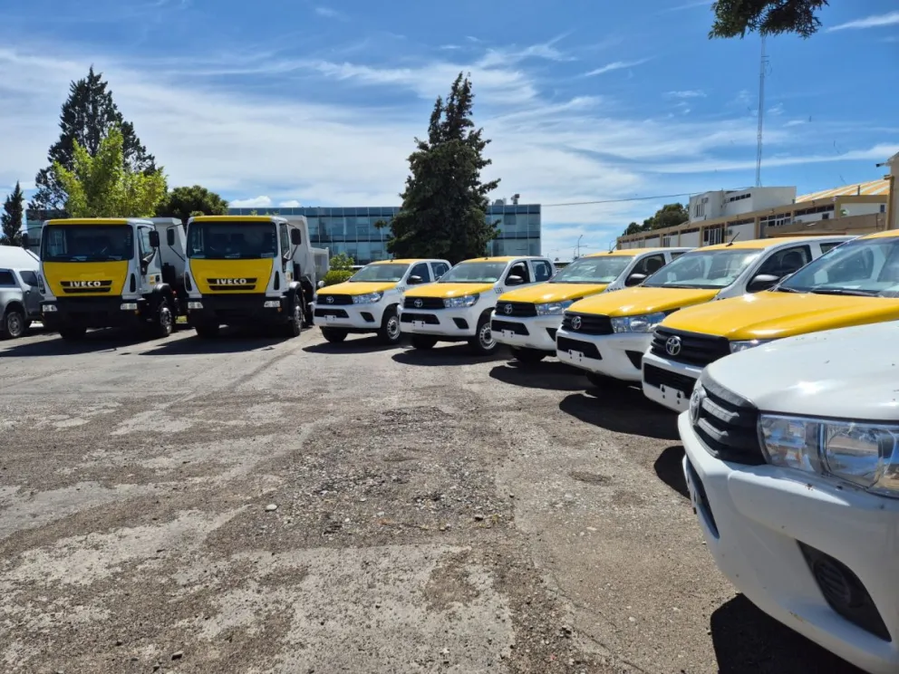 El Gobierno del Chubut incorporó vehículos 0 Km para reforzar el parque automotor de Vialidad Provincial