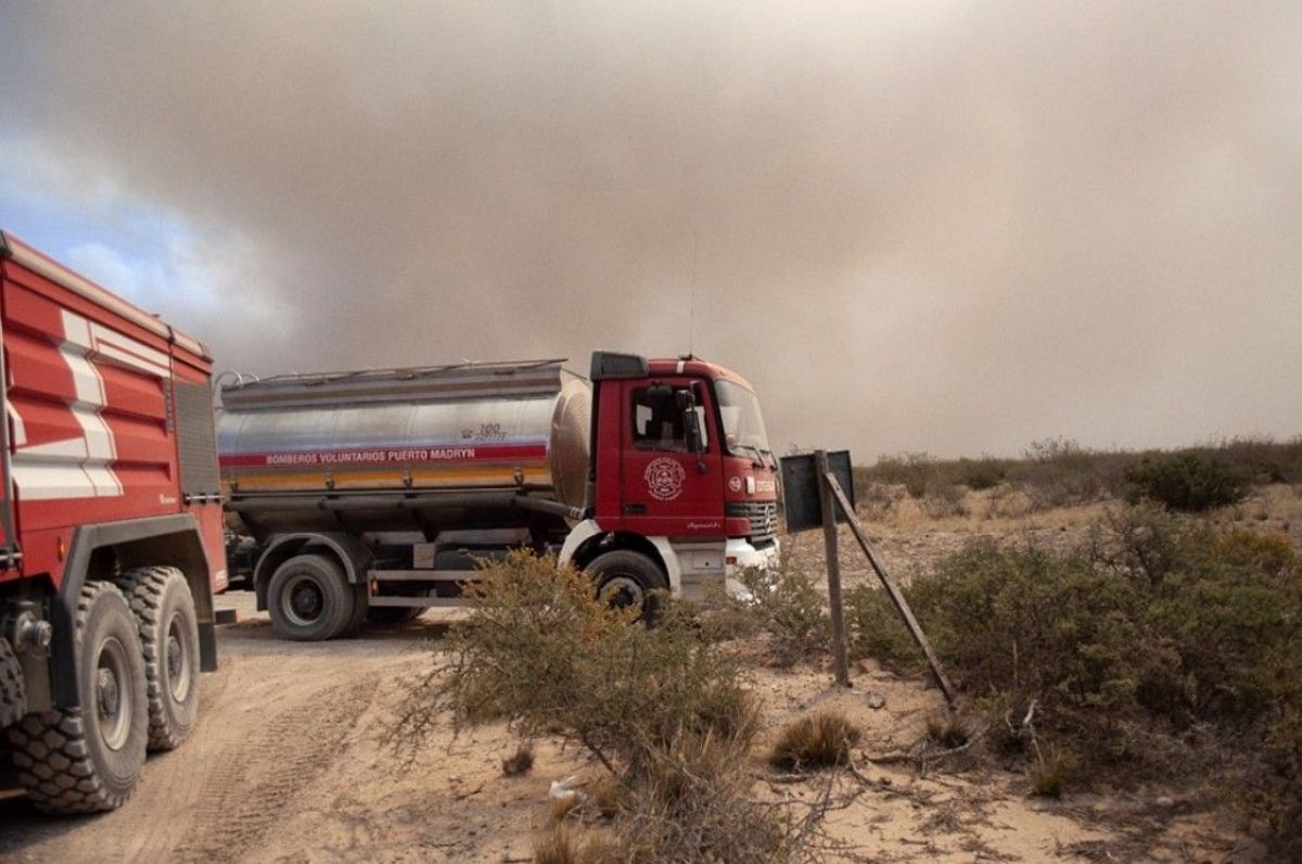 Se declaró extinguido el incendio rural en Puerto Madryn tras cinco días de trabajo intenso