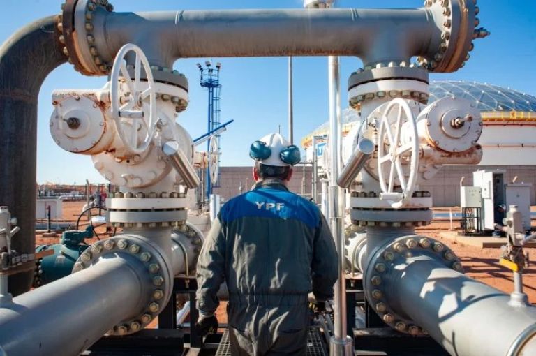 Proyecto Andes: Empleados de YPF denuncian presiones para renunciar y errores en indemnizaciones tras salida de Santa Cruz