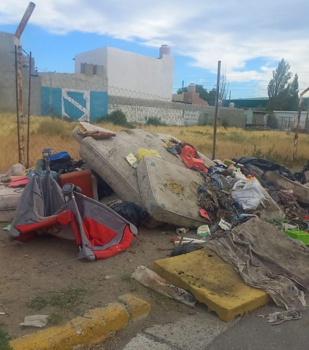 Preocupación de la Vecinal Don Bosco por la acumulación de basura en la vía pública