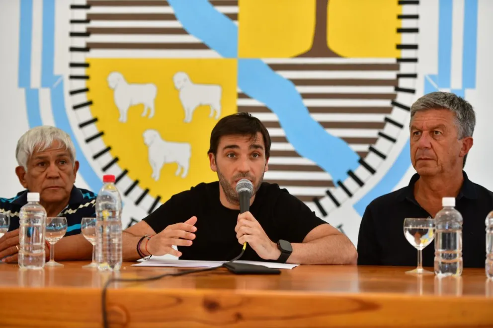 Torres informó que hay 3 detenidos por los últimos incendios y anunció recompensa de 10 millones a quienes aporten más información